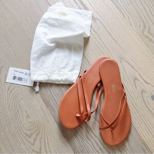Tkees liri terra sandals recommend pick bigger size us8 eur39